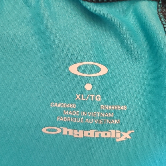 Oakley leggings size XL - Picture 3 of 3